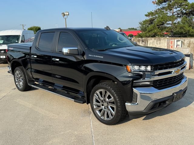 Used 2022 Chevrolet Silverado 1500 LT AWD/4WD image 6