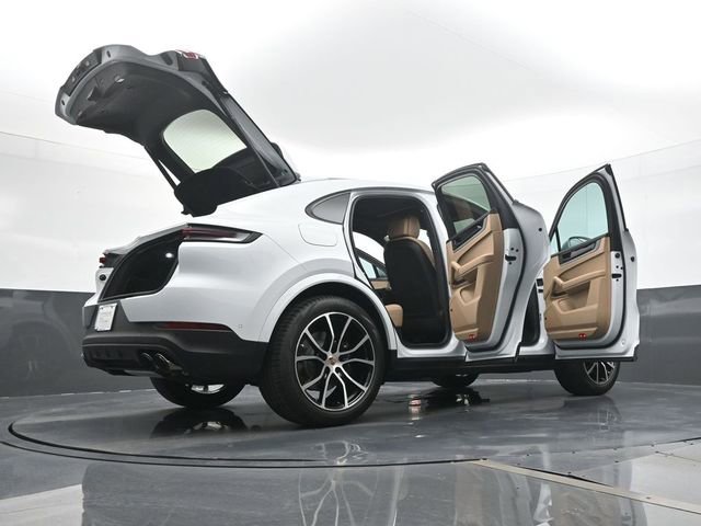 Certified 2026 Porsche Cayenne Coupe AWD/4WD image 26