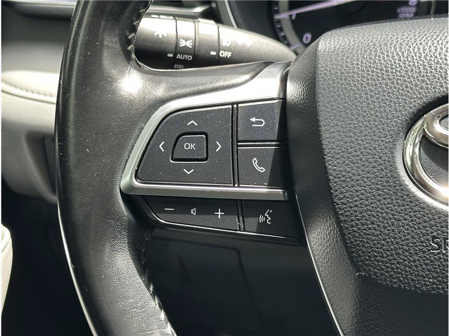 Used 2020 Toyota Highlander Limited AWD/4WD image 22