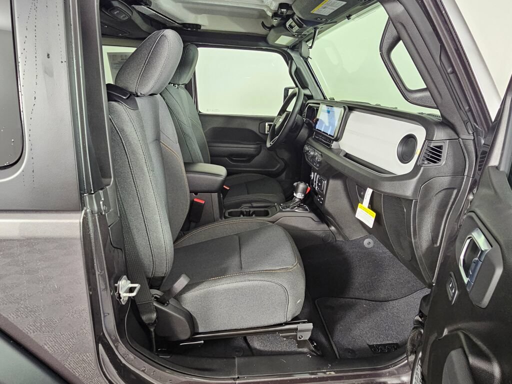 New 2026 Jeep Wrangler Sport AWD/4WD image 33