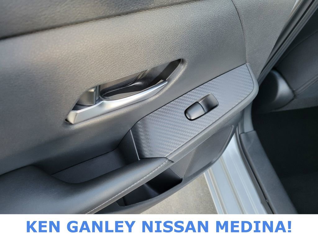 Used 2023 Nissan Sentra SV image 39