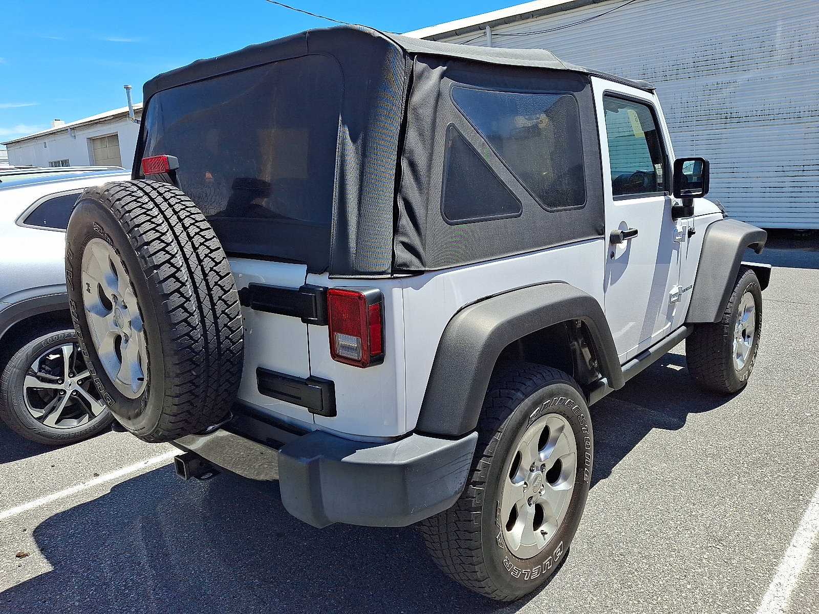 Used 2016 Jeep Wrangler Sport AWD/4WD image 3