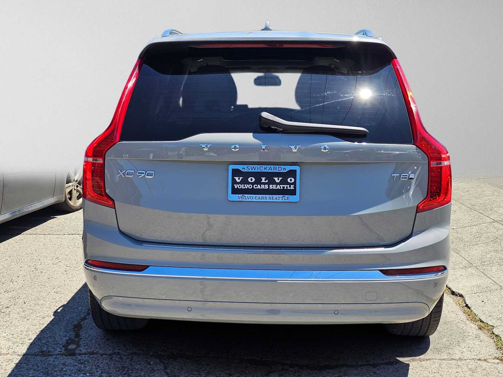 Certified 2025 Volvo XC90 T8 Ultra w/ Protection Package Premier AWD/4WD image 4