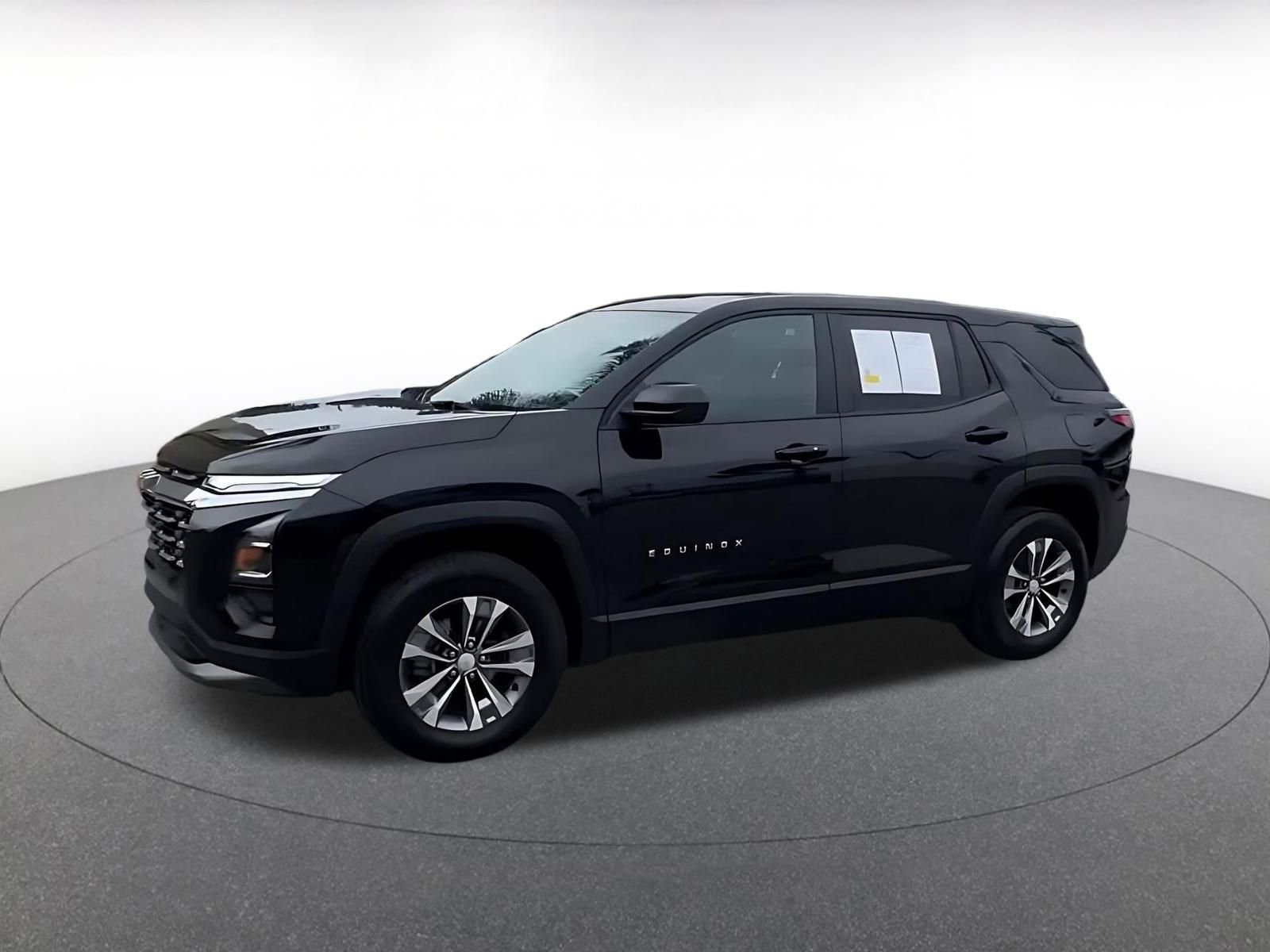 Used 2025 Chevrolet Equinox LT image 8