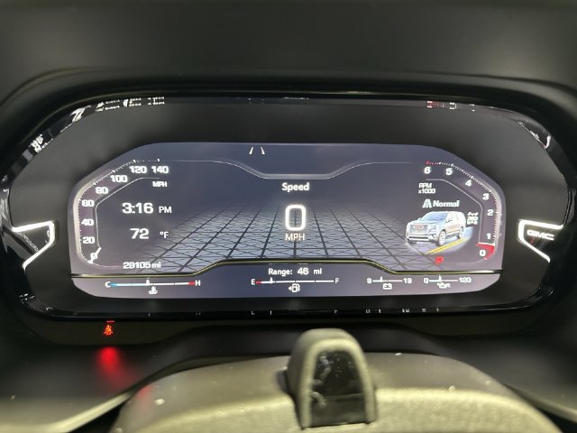 Used 2024 GMC Yukon Denali w/ Advanced Technology Package AWD/4WD image 18