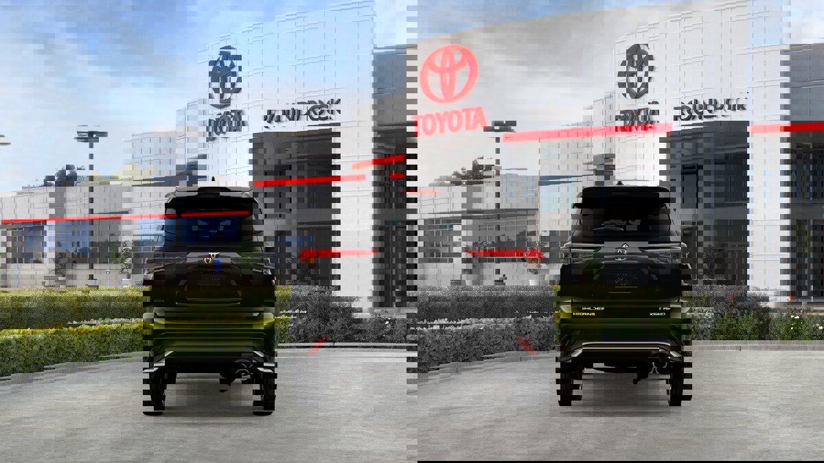 New 2026 Toyota Highlander XSE image 8