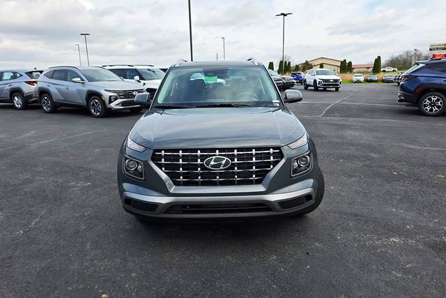 New 2026 Hyundai Venue SEL FWD image 2