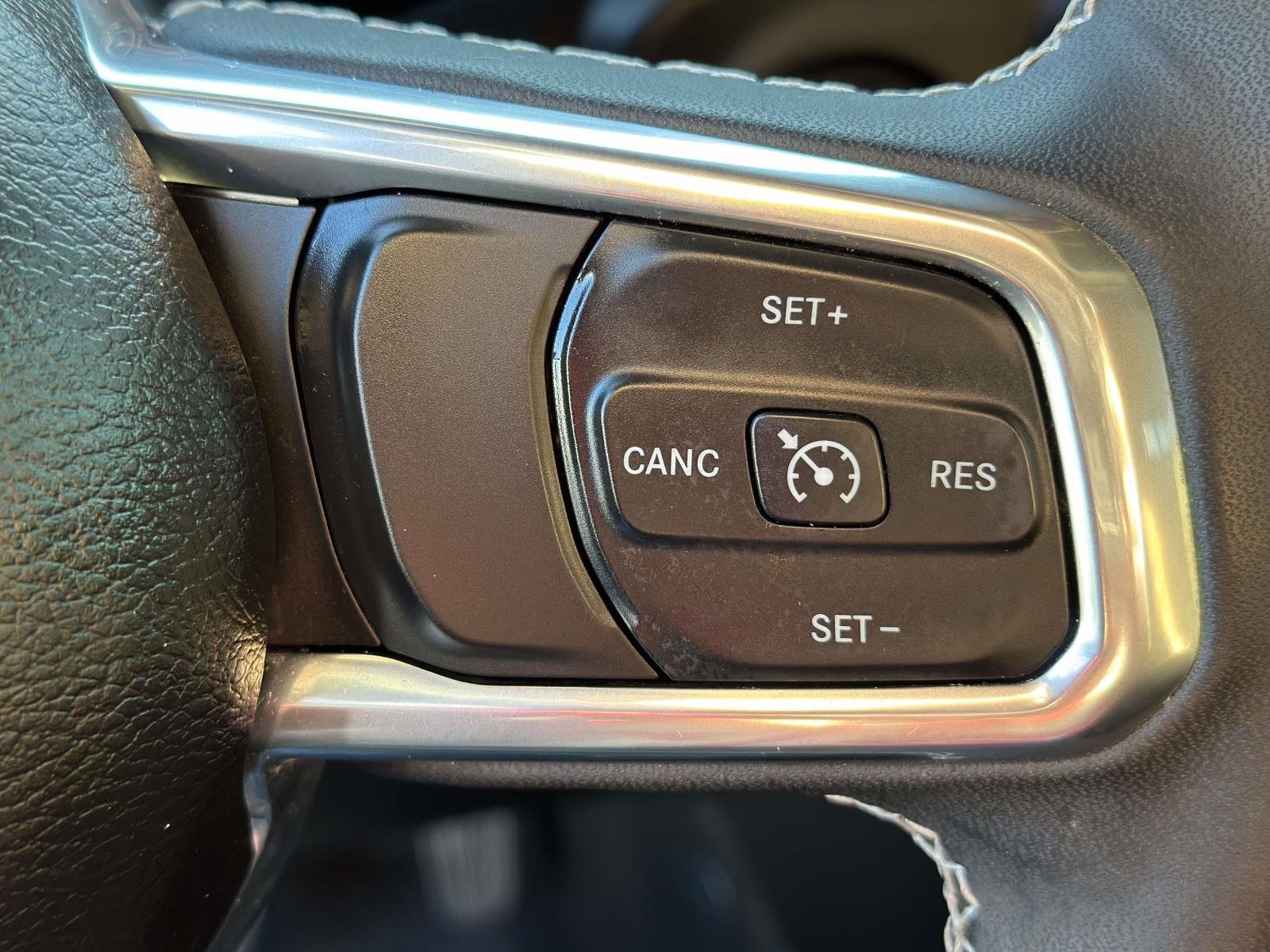 Used 2023 Jeep Gladiator Rubicon w/ LED Lighting Group image 15