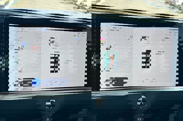 Used 2024 Toyota Crown Limited image 20