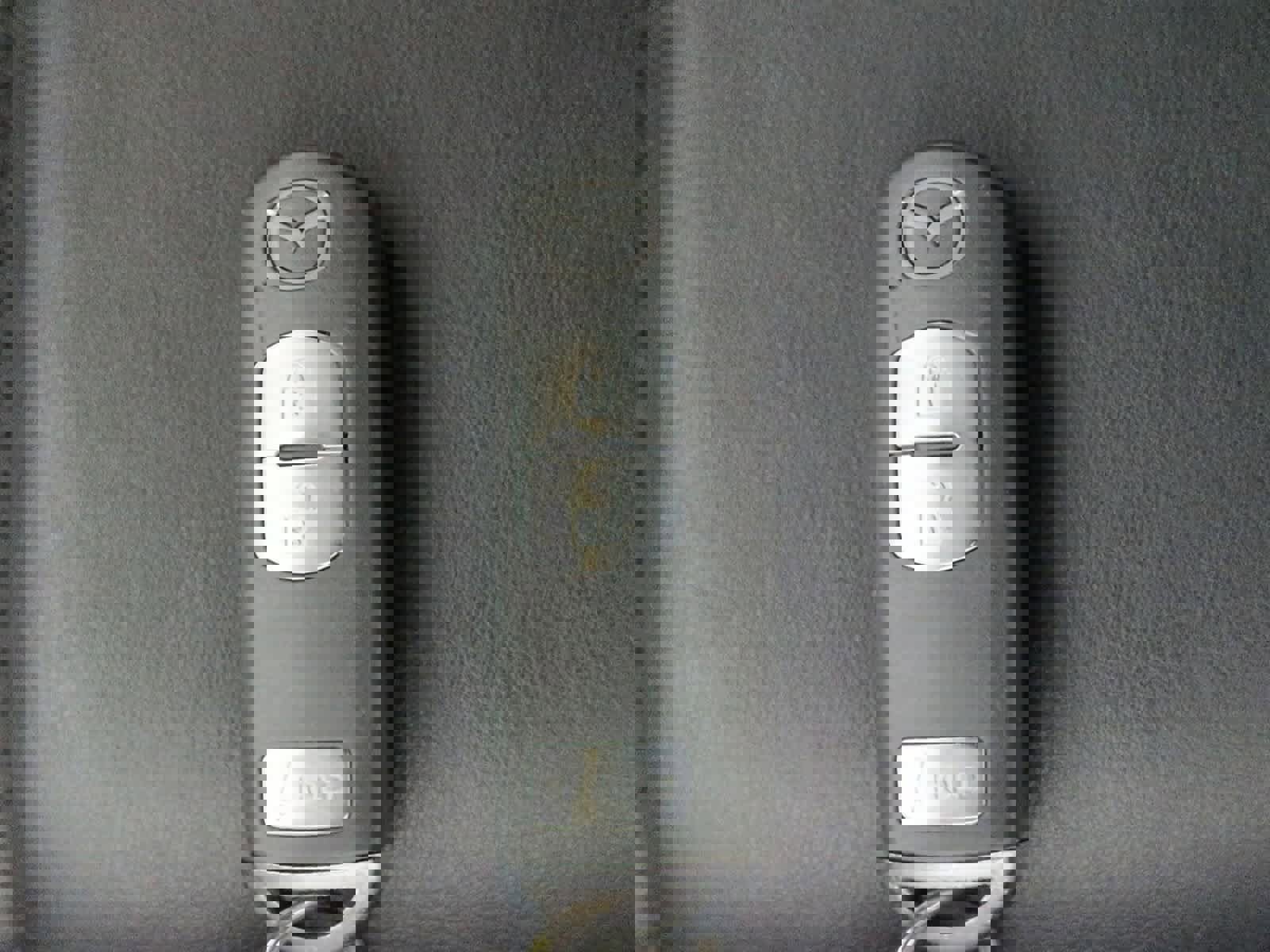 Used 2017 MAZDA MAZDA3 Touring image 37