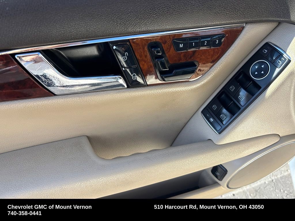 Used 2011 Mercedes-Benz C 300 4MATIC Sedan image 12