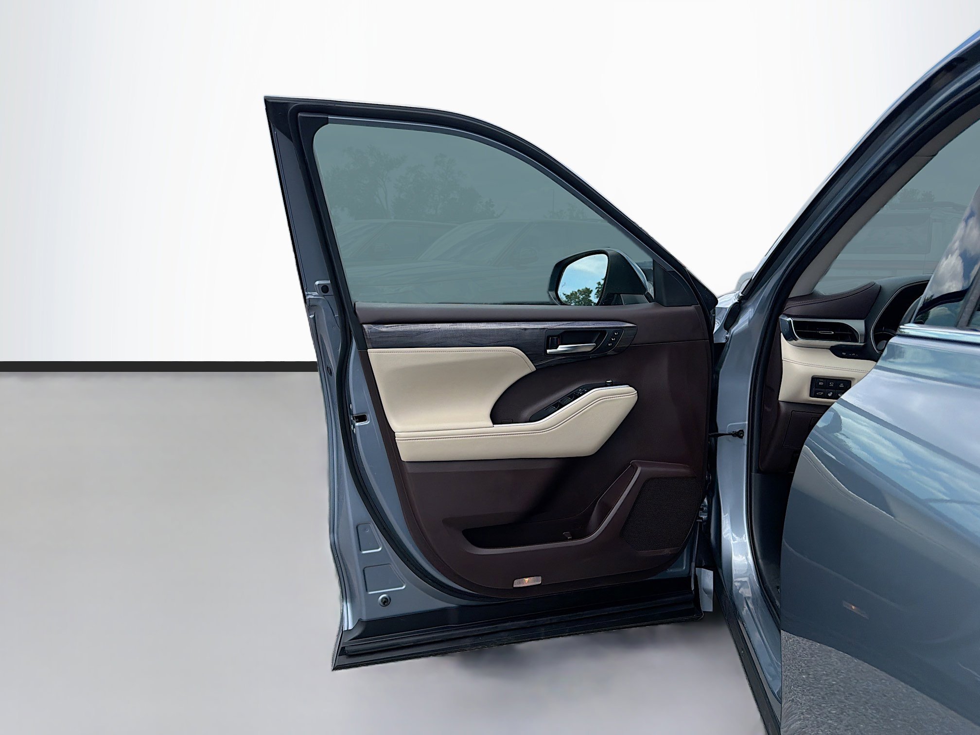 Used 2021 Toyota Highlander Platinum image 23