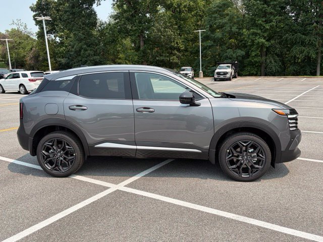 New 2026 Nissan Kicks SR FWD image 7