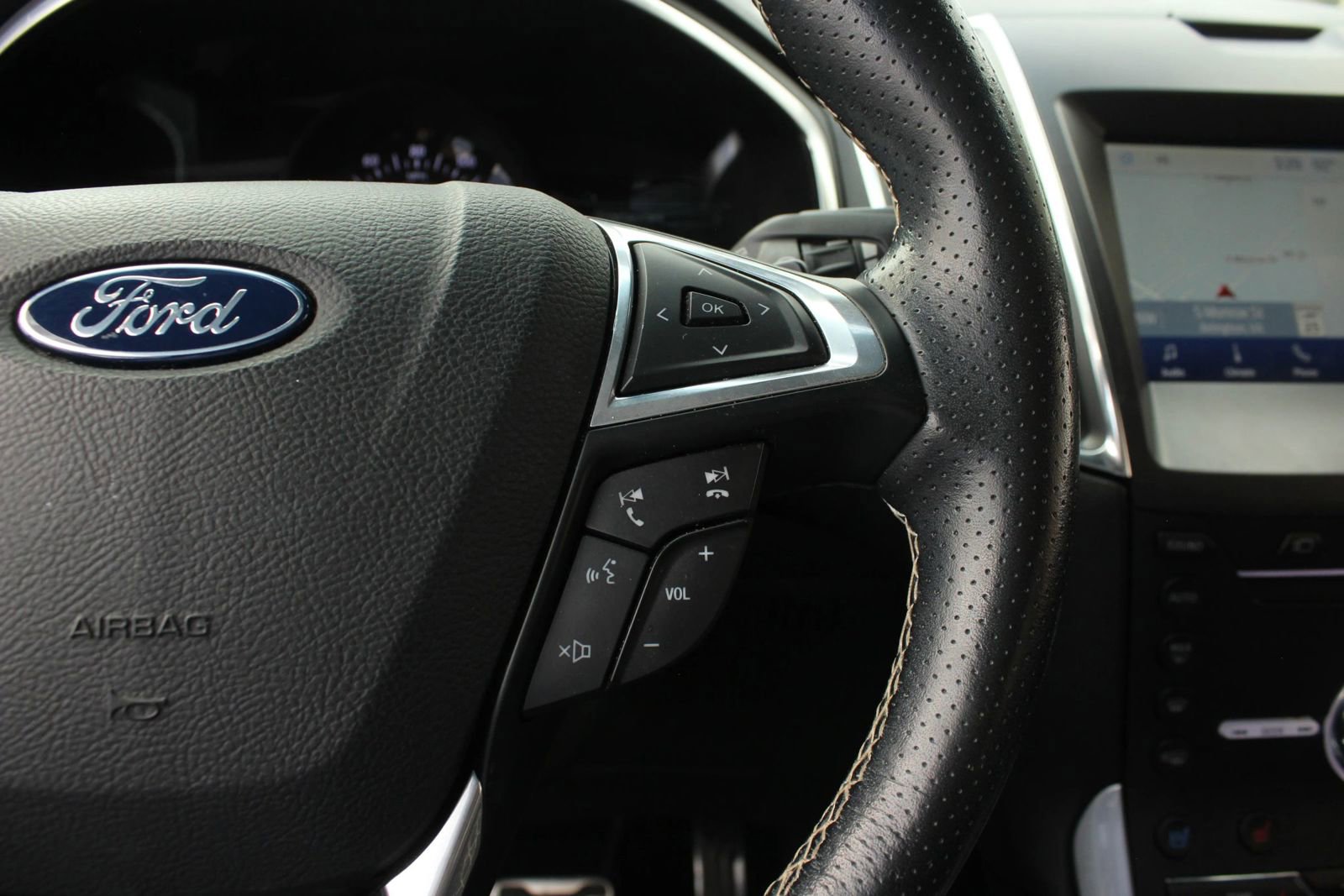 Used 2019 Ford Edge ST w/ Equipment Group 401A image 30