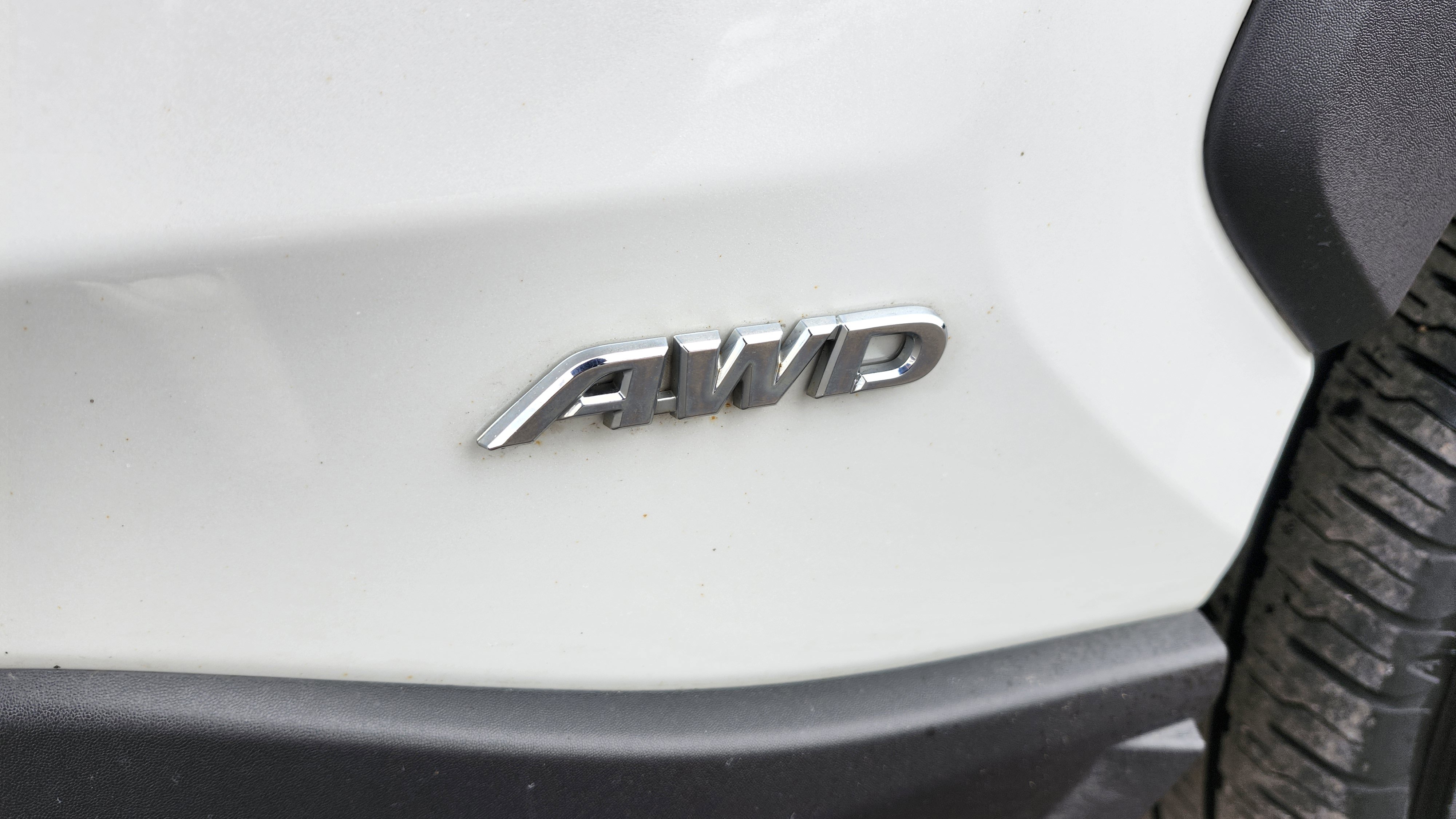 Used 2024 Toyota RAV4 XLE Premium image 16