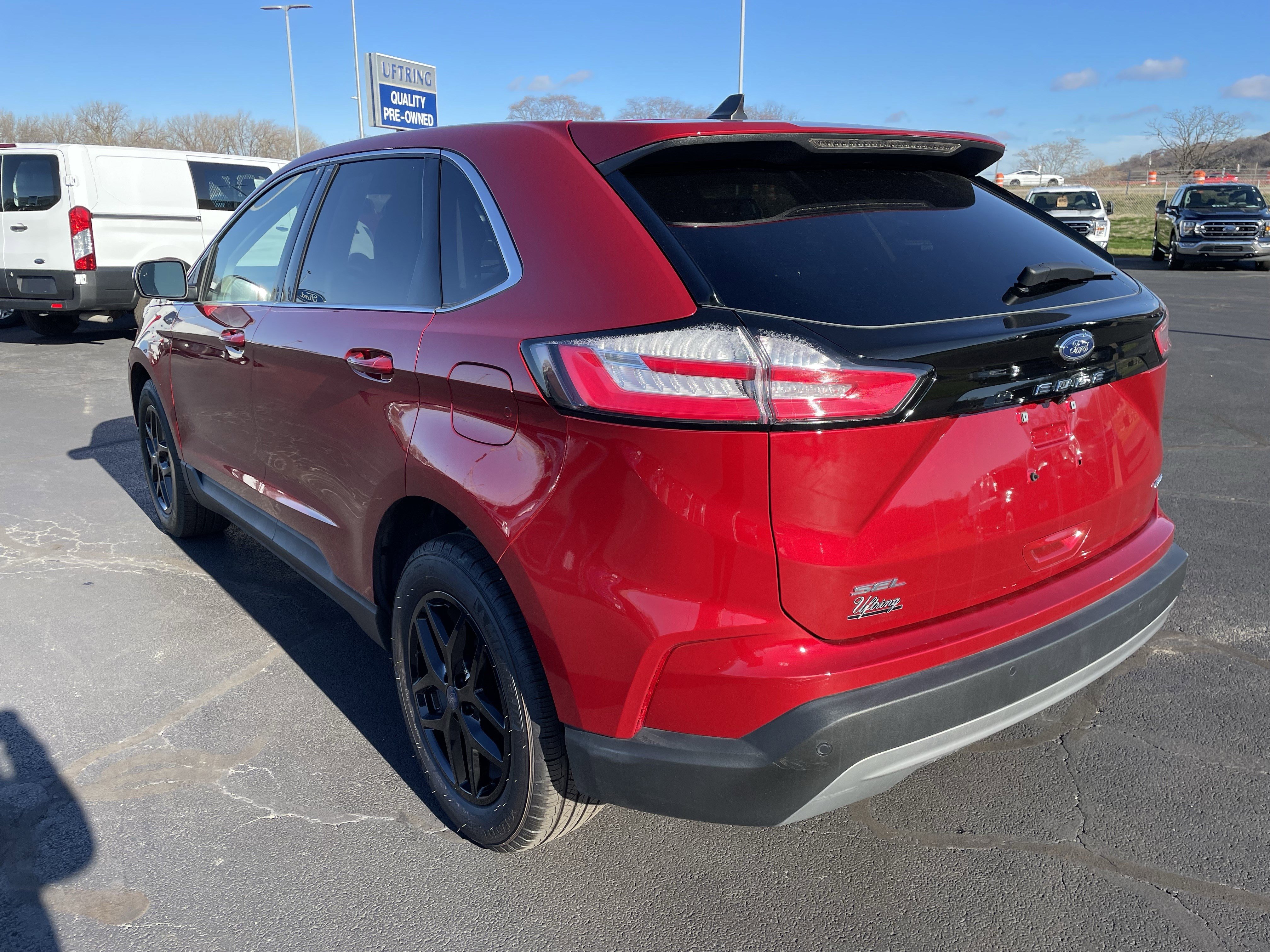Used 2022 Ford Edge SEL w/ Convenience Package image 3