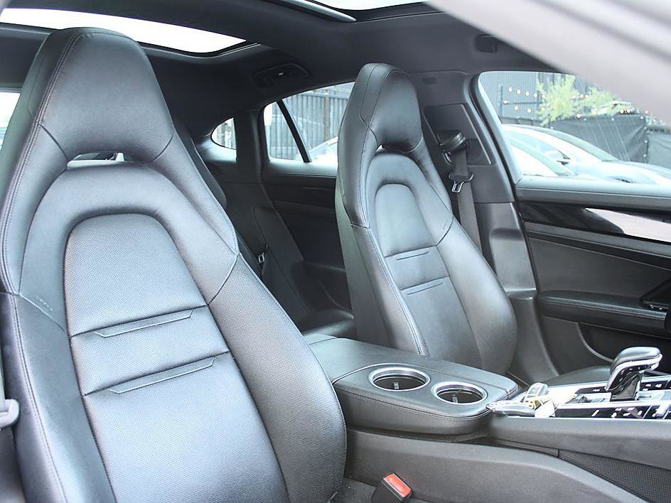 Used 2018 Porsche Panamera 4 AWD/4WD image 26