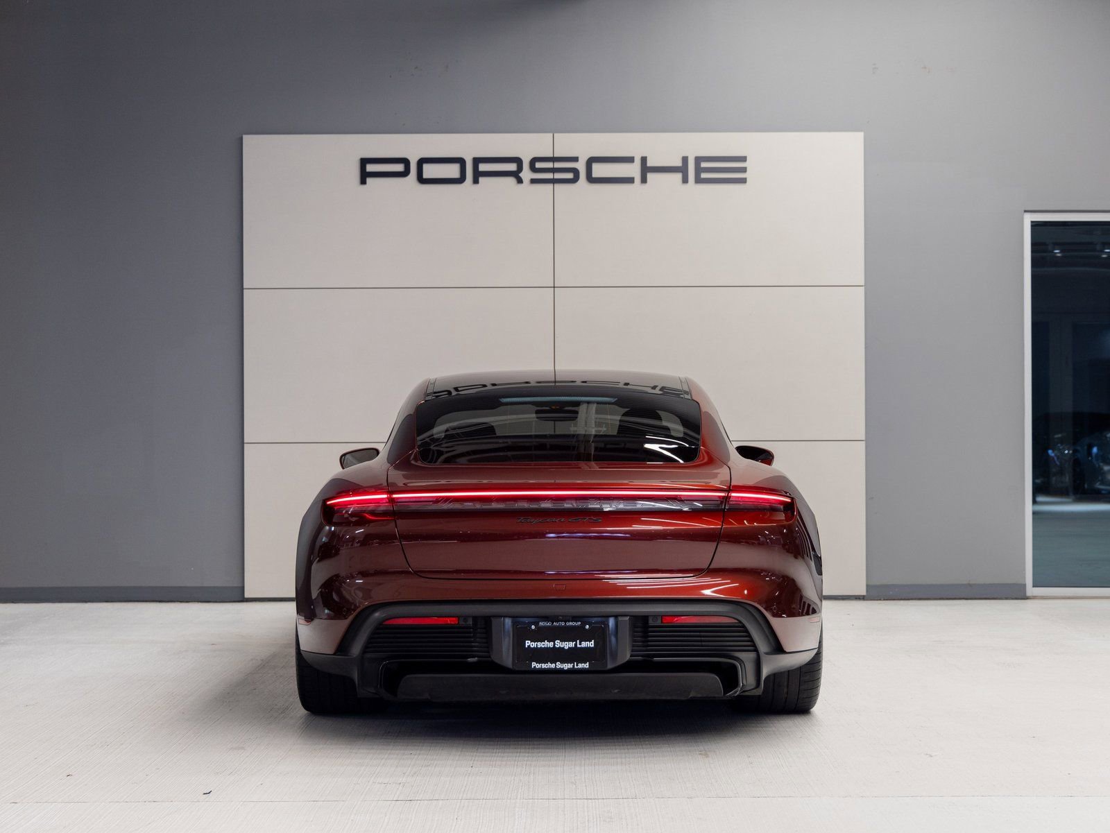 Certified 2022 Porsche Taycan GTS image 6