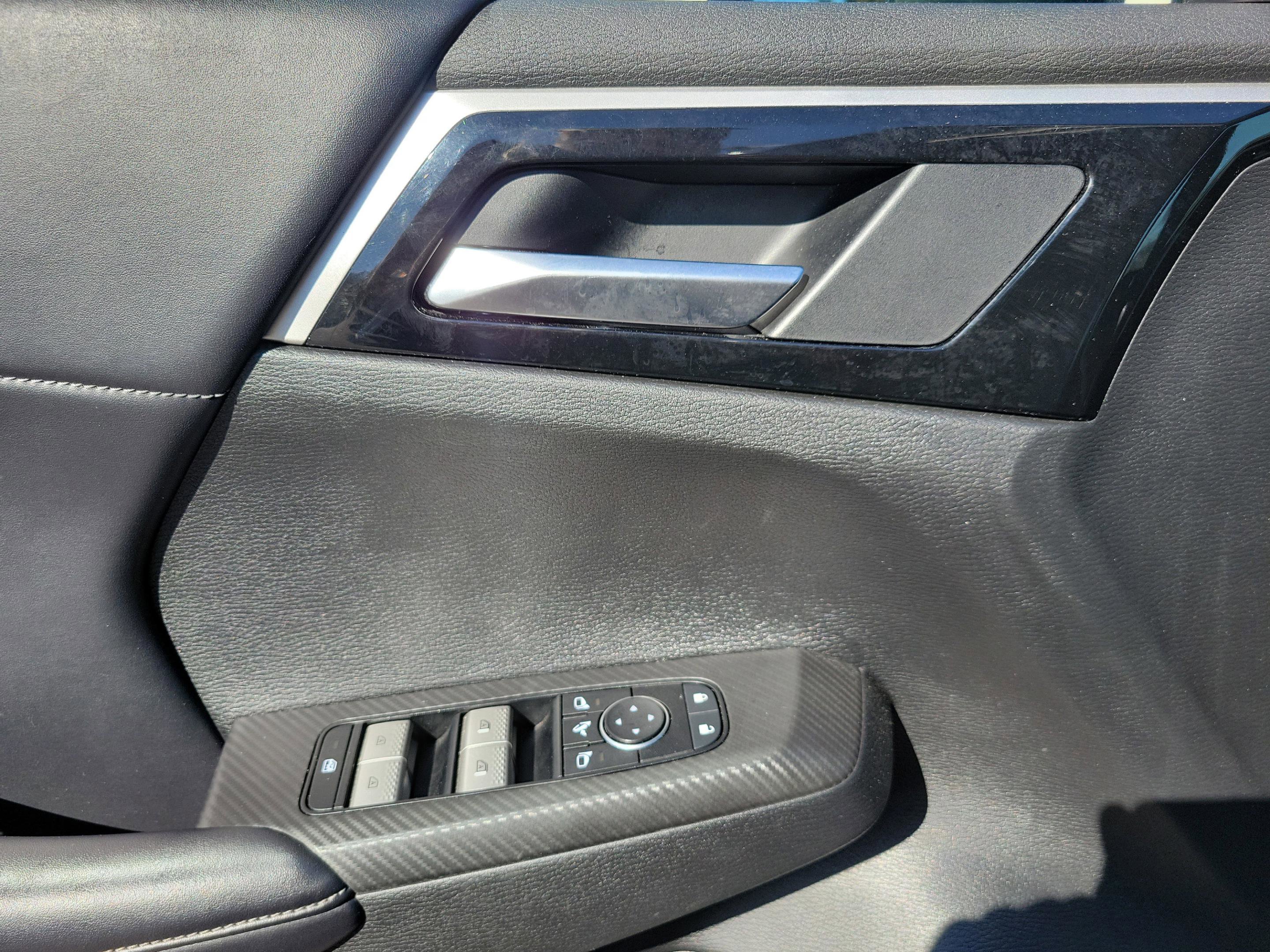 Used 2024 Mitsubishi Outlander SE image 19