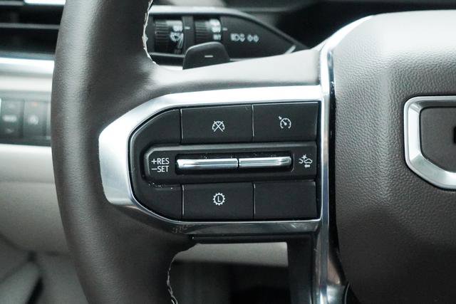 Used 2025 GMC Acadia Denali w/ LPO, Floor Liner Package image 17