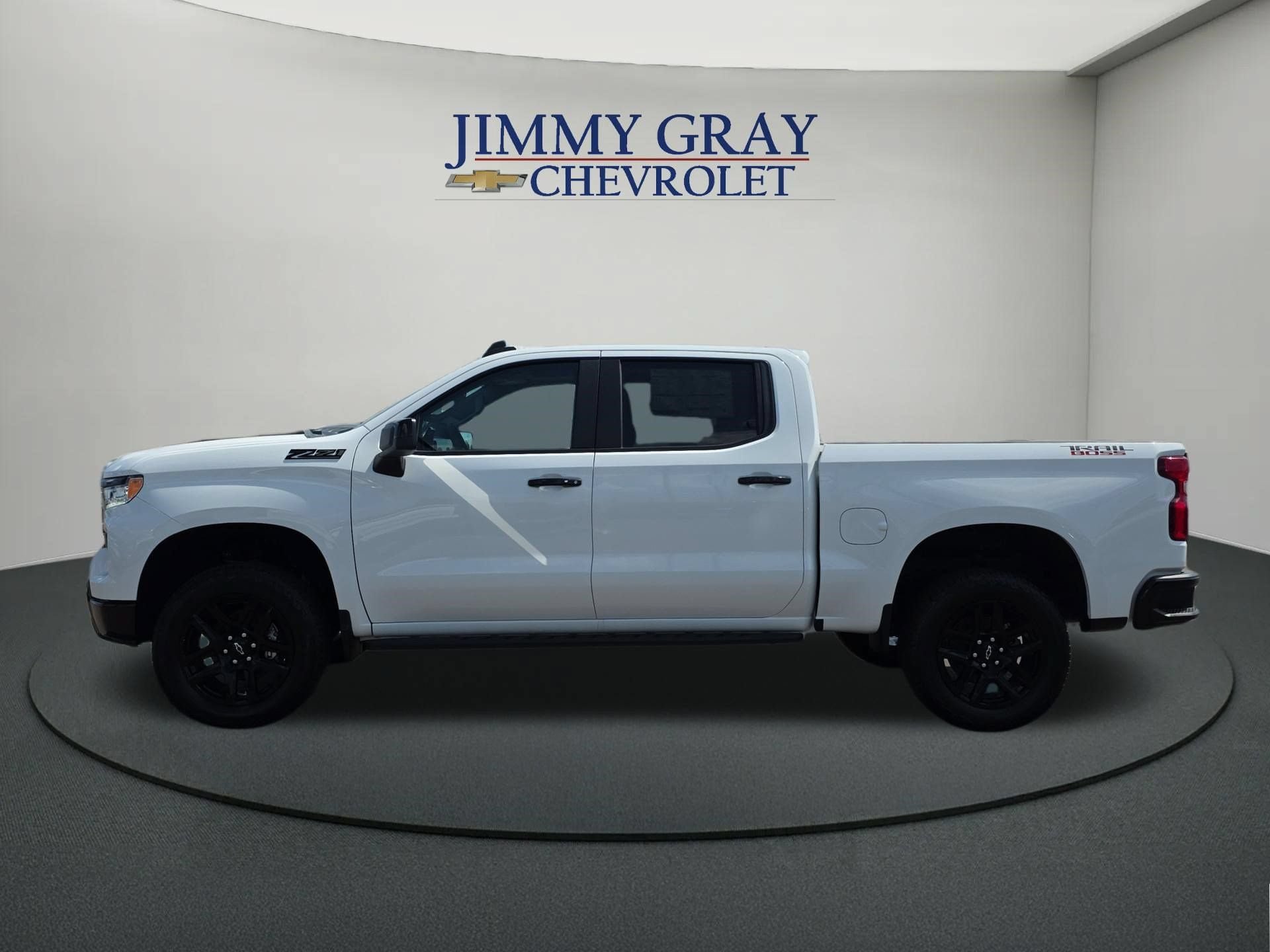 New 2026 Chevrolet Silverado 1500 LT Trail Boss w/ Convenience Package II AWD/4WD image 2