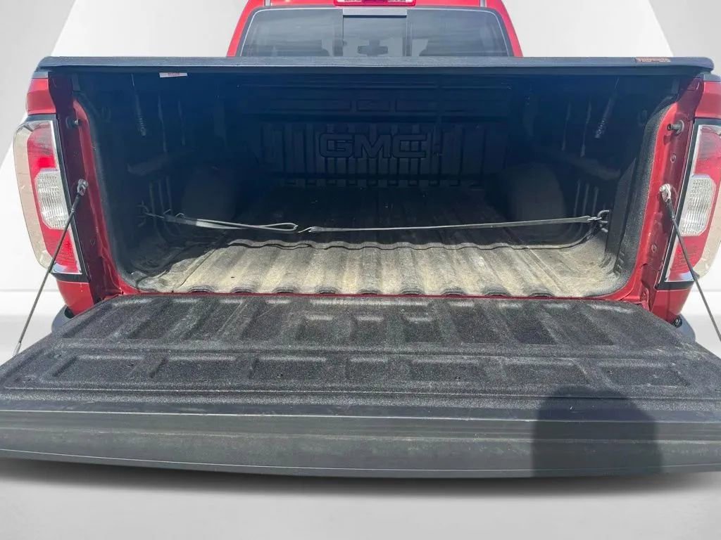 Used 2016 GMC Canyon SLT image 27