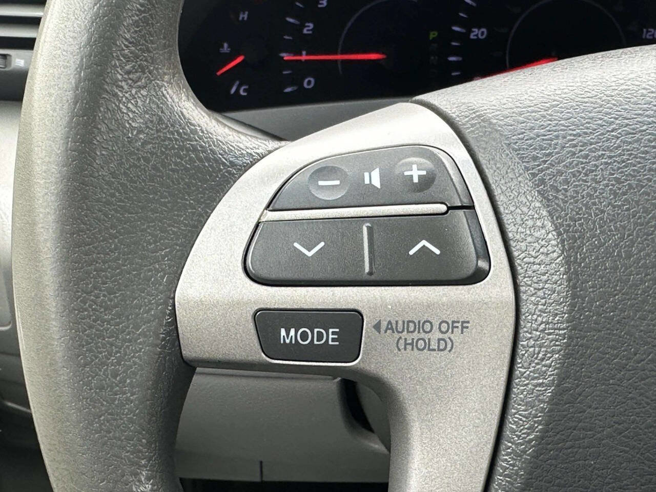 Used 2011 Toyota Camry LE w/ LE Extra-Value Pkg image 26