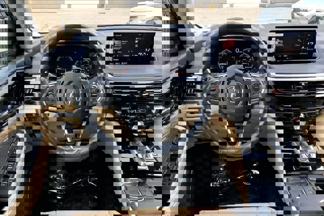 Used 2023 Acura MDX SH-AWD image 4