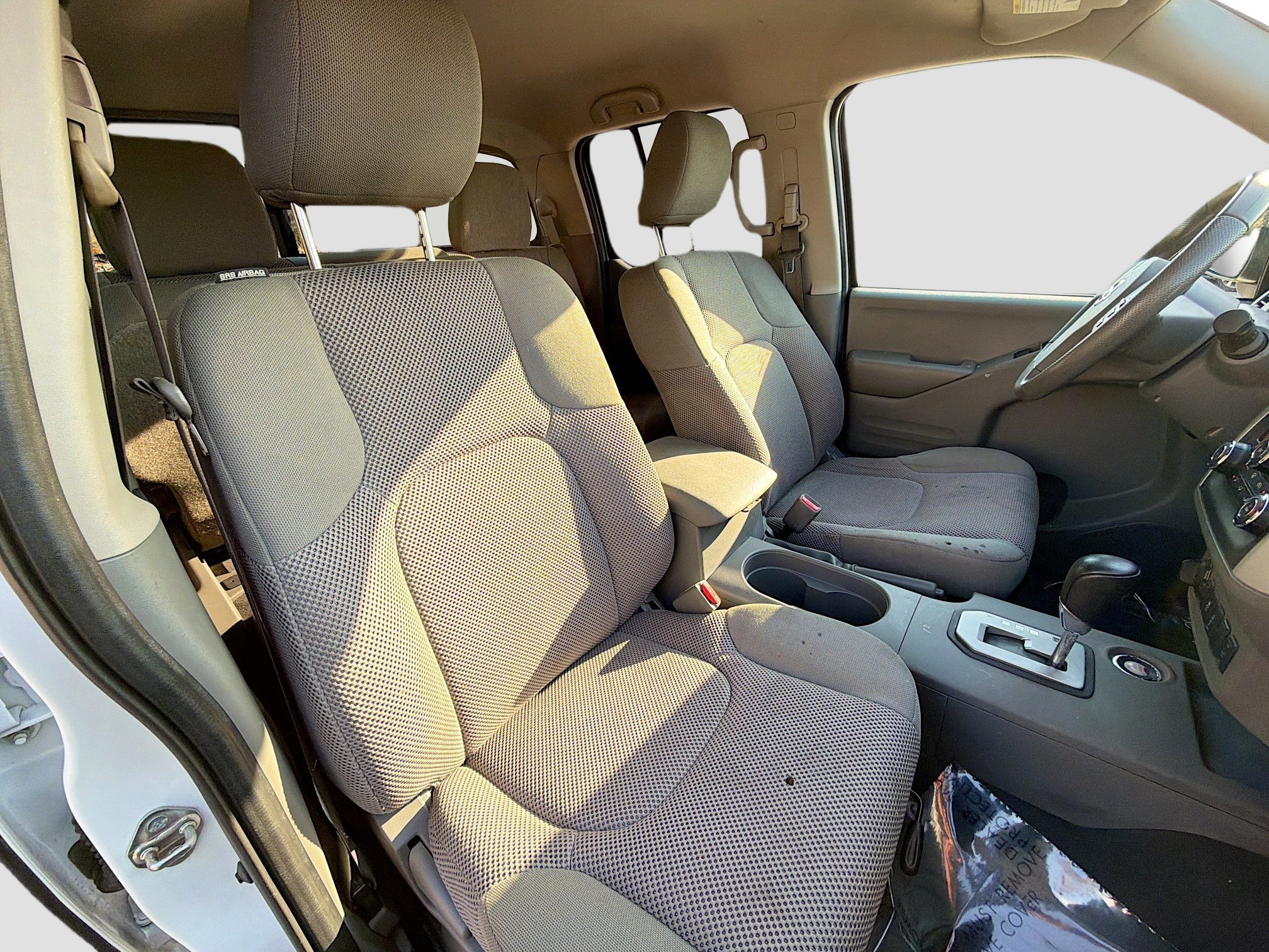 Used 2020 Nissan Frontier SV image 13