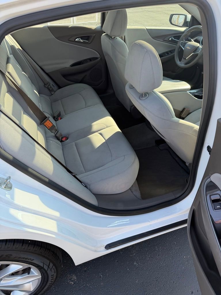 Used 2024 Chevrolet Malibu LT image 5