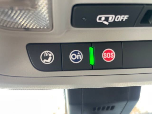 Used 2024 GMC Terrain SLE w/ Driver Convenience Package image 27