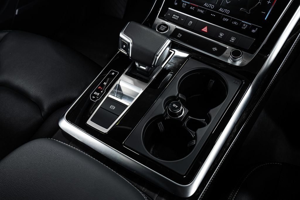 Used 2023 Audi Q8 Premium Plus w/ Premium Plus Package image 27