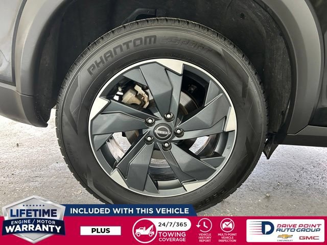 Used 2024 Nissan Rogue SV AWD/4WD image 12