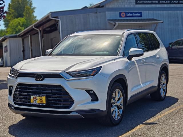 Used 2024 Toyota Grand Highlander AWD Hybrid image 5