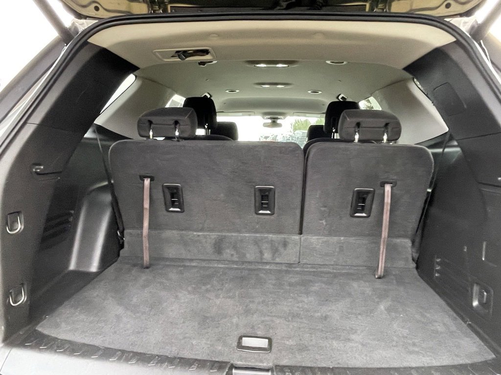 Used 2018 Chevrolet Traverse LT image 19