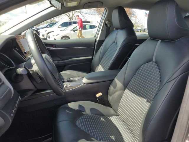 Used 2024 Toyota Camry SE FWD image 16