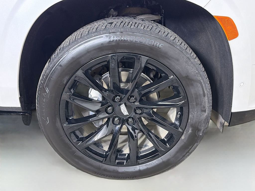 Certified 2023 Cadillac Escalade Sport w/ LPO, ONYX Package image 30