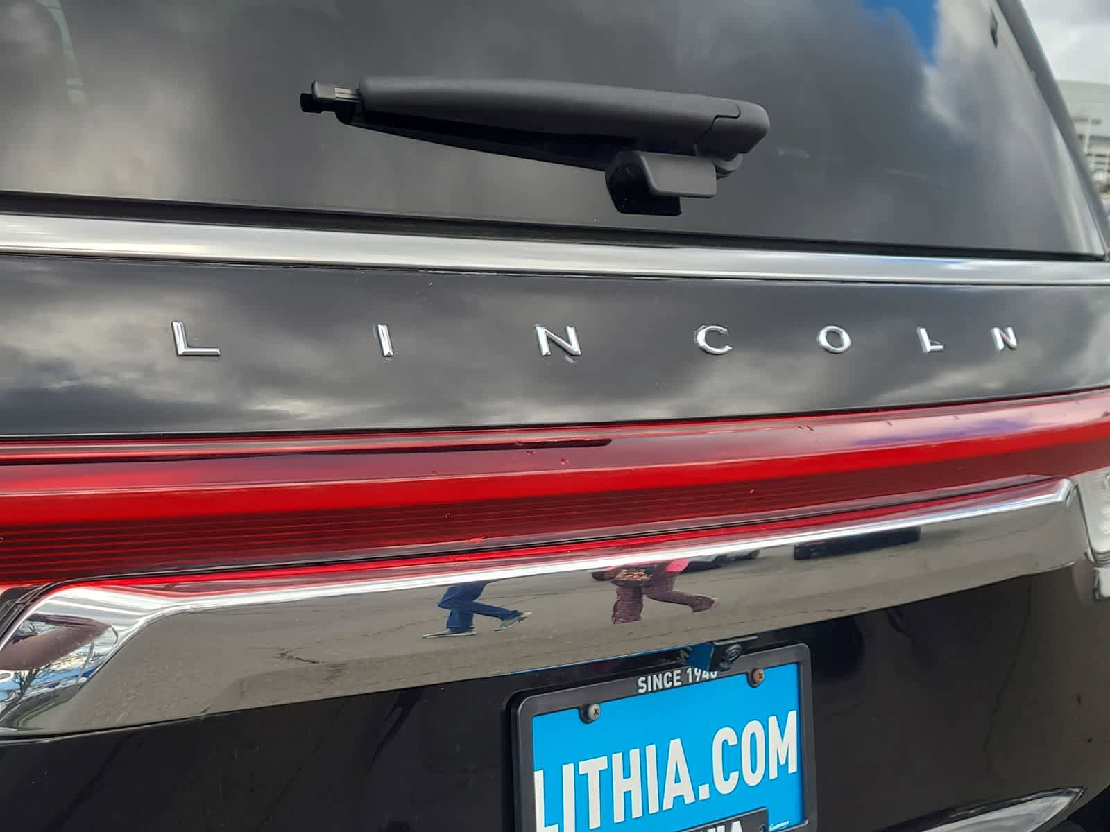 Used 2023 Lincoln Navigator Reserve AWD/4WD image 15