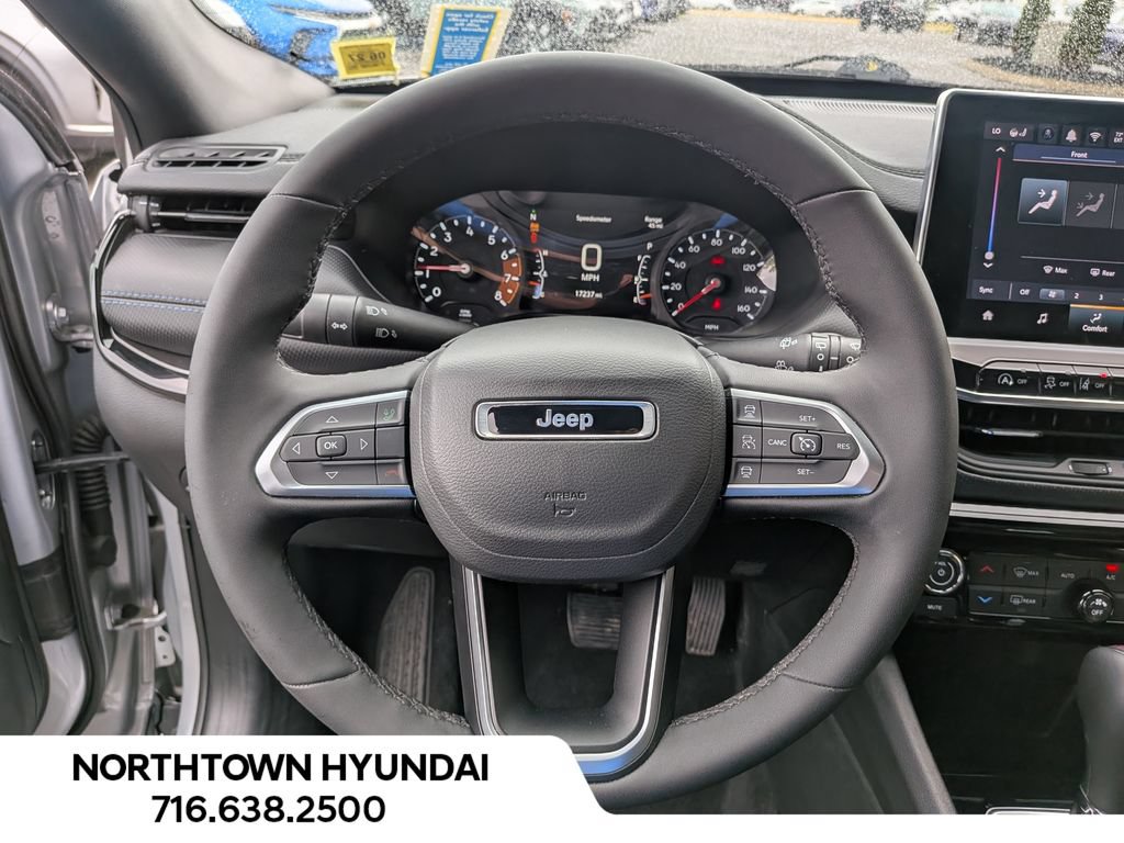 Used 2026 Jeep Compass Limited AWD/4WD image 7