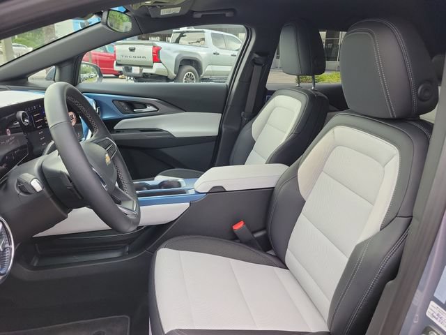 Certified 2025 Chevrolet Equinox EV LT FWD image 19