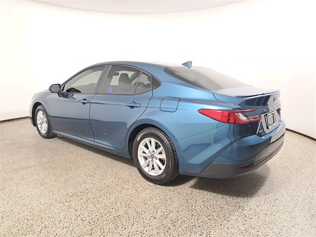 Used 2025 Toyota Camry LE w/ Convenience Package image 7