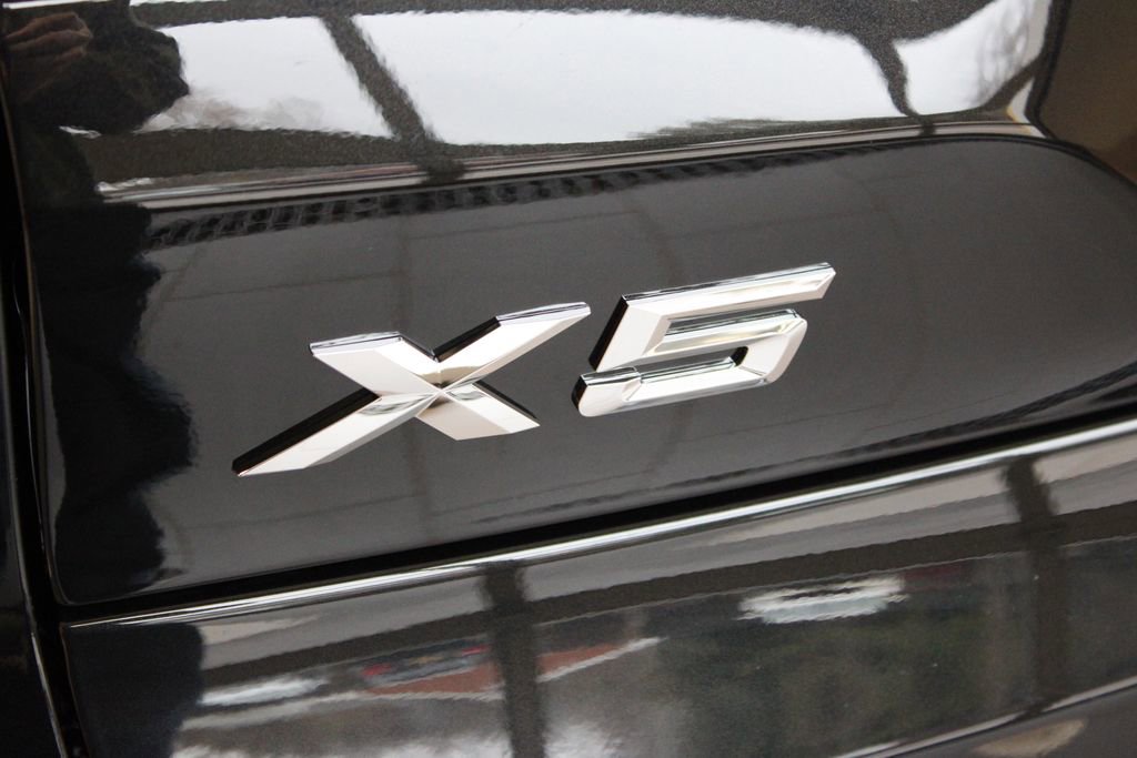 New 2026 BMW X5 xDrive50e w/ Climate Comfort Package image 33