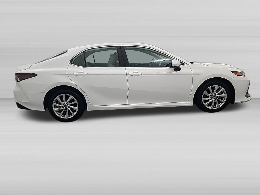 Used 2024 Toyota Camry LE FWD image 3