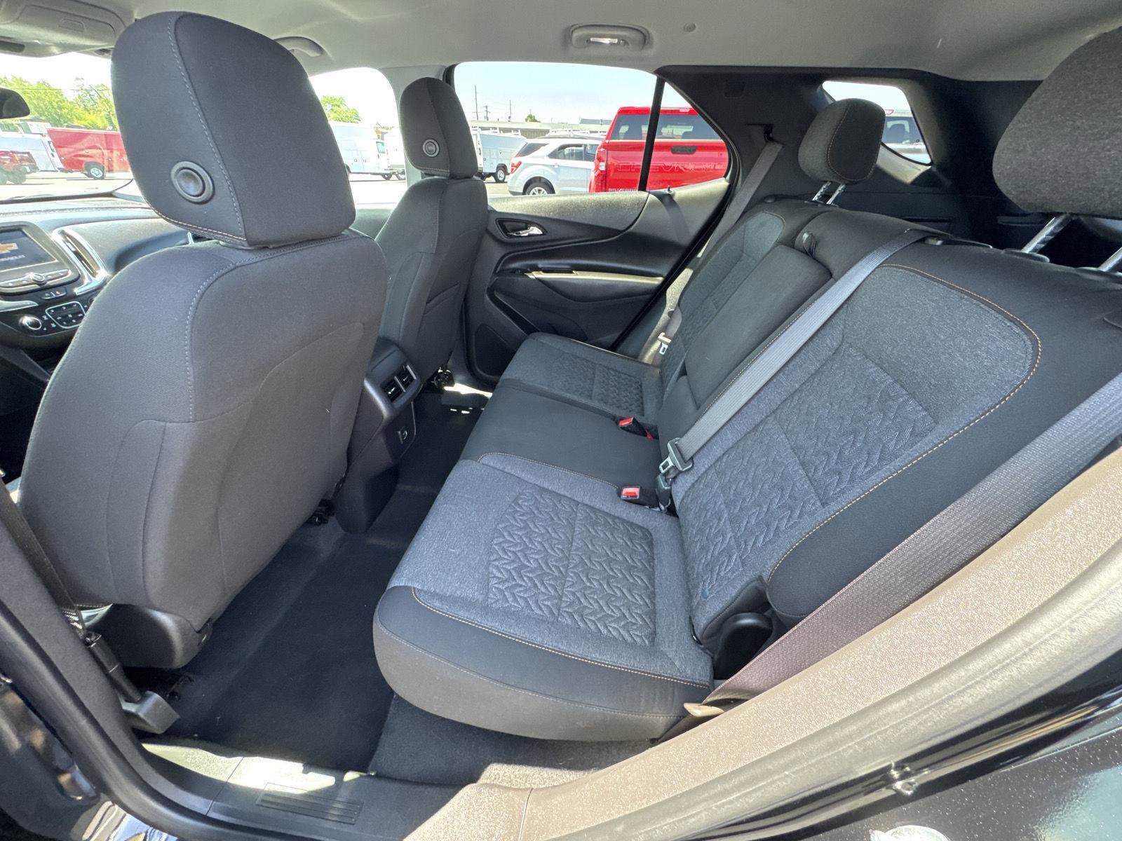 Used 2024 Chevrolet Equinox LT w/ LPO, Floor Liner Package FWD image 10