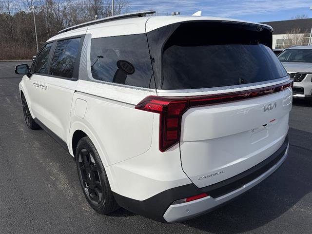 New 2026 Kia Carnival EX FWD image 4