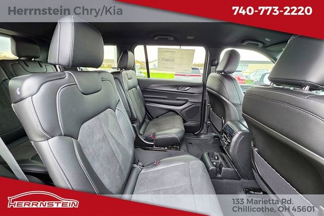 New 2025 Jeep Grand Cherokee L Laredo image 26