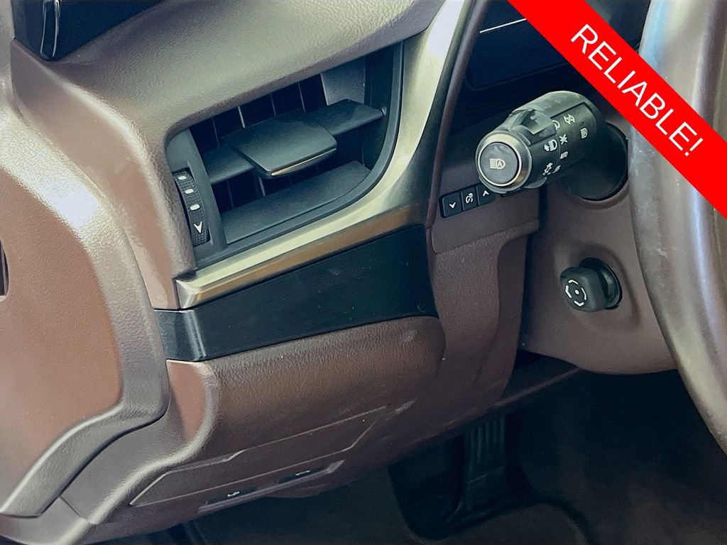 Used 2021 Lexus ES 300h w/ Premium Package image 10