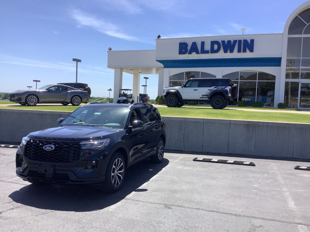 New 2026 Ford Explorer ST-Line AWD/4WD image 3