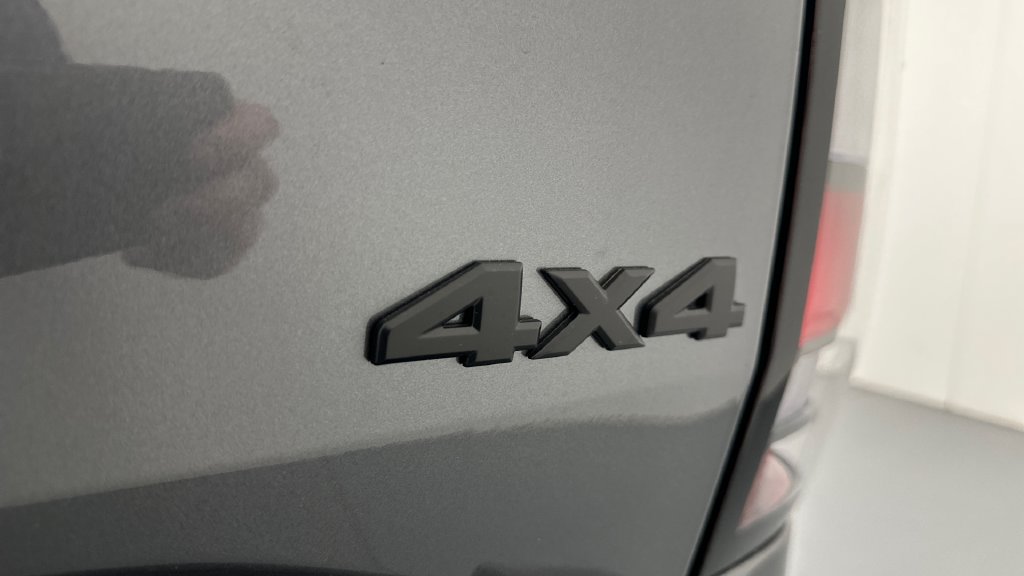 New 2026 Nissan Frontier SV w/ All-Weather Content Package AWD/4WD image 17