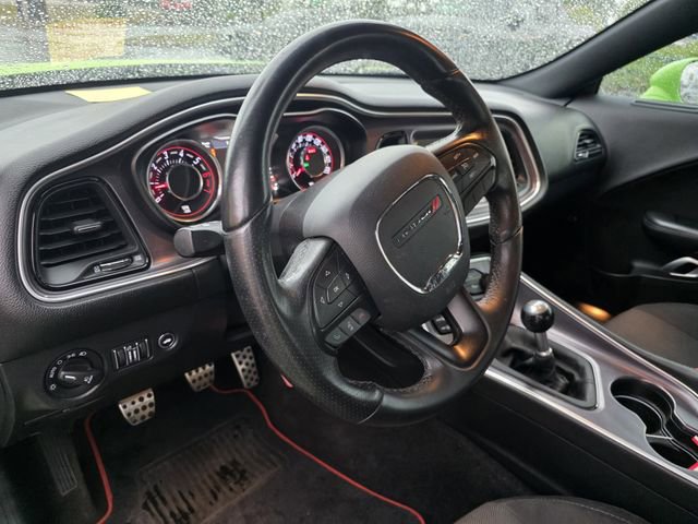 Used 2015 Dodge Challenger R/T Scat Pack RWD image 16